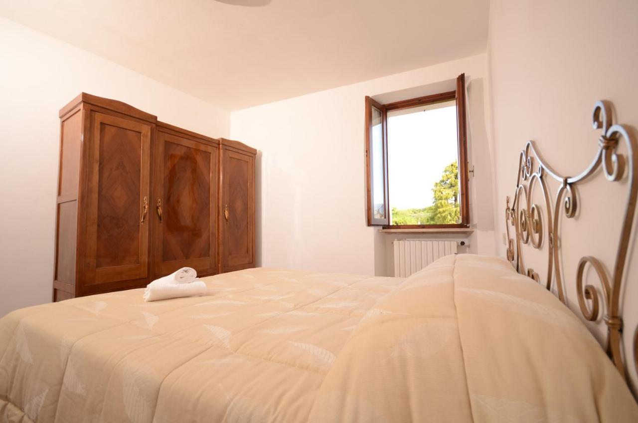 Corte Vezzola Trilocale Tommaso Puegnago del Garda Exterior photo